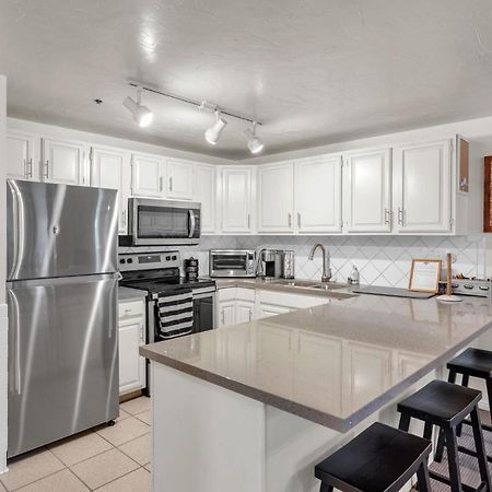 Incredible Updated Condo w/ Hot Tub Park City Exterior foto